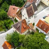 Historischer Stadtturm Fürstentor Greding, готель у місті Ґредінґ