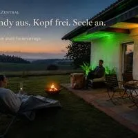Ebenerdiges Ferienhaus Alleinlage und Privatsphäre mit Weitblick, Sauna, Musik, Kunst und Kreativität auf 20000 qm NaturZentral, hotel v destinaci Frankenberg