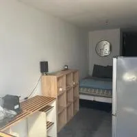 Studio indépendant à Saint-André, hotell sihtkohas Saint-André
