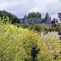 Appartement cosy neuf, hotel in Saint-Sornin-Lavolps