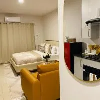The urban nook, ξενοδοχείο σε Γκαμπορόνε