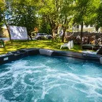 Plaza Hotel Gyula, hotell i Gyula