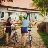 Mia Glamping, hotel en Orissaare