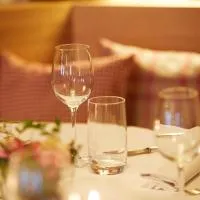 Hotel Gasthof Zu den Linden, hotell i Oberhundem
