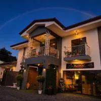 Casa Garitas GuestHouse & Car Rental - Free Shuttle to & from SJO Airport - Visit Us casagaritas com, Hotel in Río Segundo