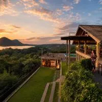 Lavendish Lake Giritale - Former Giritale Hotel、ポロンナルワのホテル