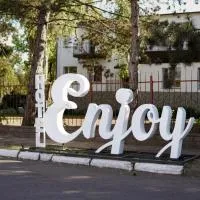 Boutique Hotel Enjoy, hotel i Sergejevka