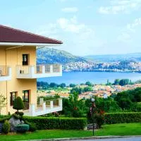 Enastron View Hotel, hotel em Castória