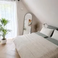 Top bewertete 2-Zimmer-Wohnung mit sehr gut ausgestatteter Küche, Netflix und gemütlichem Schlafzimmer in Hildesheim, hotel en Hildesheim