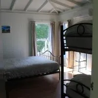 Riverside Haven Lodge & Holiday Park、Waianakaruaのホテル