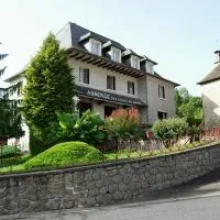 Auberge des Ruines de Merle, Hotel in Saint-Cirgues-la-Loutre