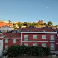 Viesnīca Hotel SQUARE pilsētā Serta