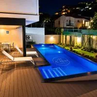 Estudio con piscina y vista al volcán de San Salvador, hotel di San Salvador