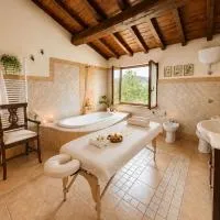 VILLA NOCRI - Oasi Wellness con Piscina & Sauna privata, hotel di Montefranco