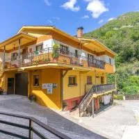 La Veiga Apartamentos Turísticos – hotel w mieście La Riera