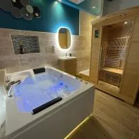 Suite d'amour et détente jacuzzi, sauna et massage, hotel em Chartrettes