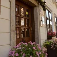 Hotel Paradies, ξενοδοχείο σε Τέπλιτσε