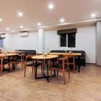 Super Townhouse RCC Elite, hotelli kohteessa Hyderabad