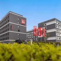 ibis Duesseldorf Airport, хотел в Дюселдорф