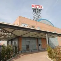 Hotel Motel 2, hotel u gradu Kastel San Đovani