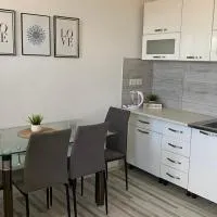 Apartman Dina, hotel u gradu Sanski most