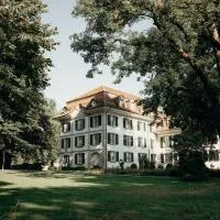 Hotel Schloss Hünigen, viešbutis mieste Konolfingen