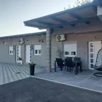 J&L rooms, hotelli kohteessa Bjelovar