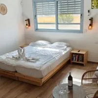 מדבריות השחר, hotel din Dimona