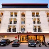 Silvotel Premier By Bizzgrow Hotels โรงแรมในอินดอร์