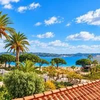 Appartement Cosy Centre Ville Vue Mer au calme - Terrasse & Clim, hotell i Bandol
