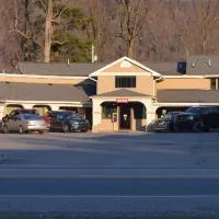 Travelers Inn, hotel em New Martinsville