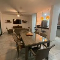 San Bruno TROPICAL Villa With POOL, Hotel in San Bruno