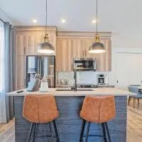 201 Condo au rez de chaussée , au coeur de Bromont, hotel en Bromont