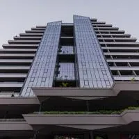 Sky Suites-KASS Towers, hotel i Okponglo