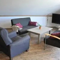 Farmhouse living room with open solution 1 km from Torp Airport, ξενοδοχείο σε Sandefjord