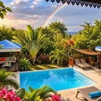 Gite et bungalow La Tortue Bleue Piscine & Malendure, hotel en Bouillante