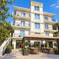 Hotel Fama, hotel di Durrës