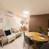 סויטת הזהב, hotel Askelónban