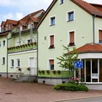 Landhotel Rauber by Belvilla, viešbutis mieste Obertalis