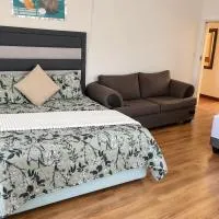 The Pele Guest House, hotel v destinaci Carletonville
