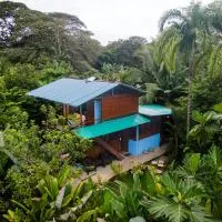Casa Osa Lion, готель у місті Пуерот-Хіменес