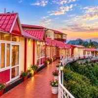 Aurevelle Kastura Resort Kanatal - Mountain View Rooms - 5 Min From Surkanda Devi Temple, hotel a Kanatal