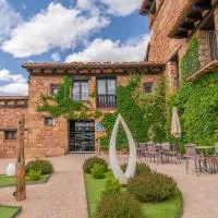 Hotel Restaurante Masía la Torre: Mora de Rubielos'ta bir otel