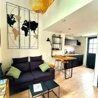 Logement indépendant "Le Figuier" TREVOUX climatisée, hotel em Trévoux