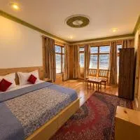 Nubra Glamour Guest House, hotel i Deskit