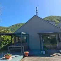 Bach on Waikawa 2 bedroom home, hotel a Picton