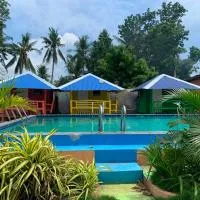 Bubbly Seaview Beach Resort، فندق في Danao City