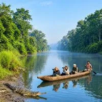 Safariwildlife lodge & camp, hotel sa Sauraha