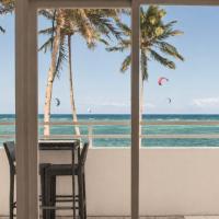 Absolute Beachfront Studio with Kitchen & Balcony, Hotel in Boracay