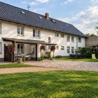 "Märkische Traube" idyllisches Gästehaus für Selbstversorger – hotel w mieście Zesch
